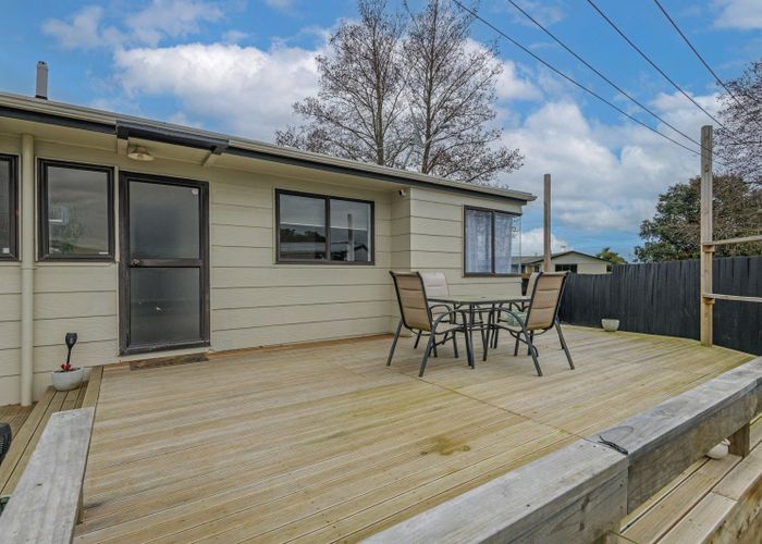  at 19 Gladys Place, Kelvin Grove, Palmerston North, Manawatu / Whanganui
