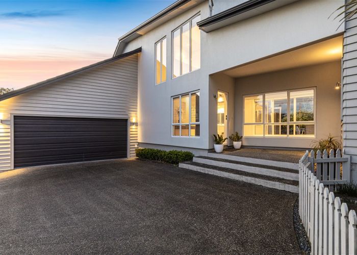  at 30C Marine Parade, Mellons Bay, Auckland