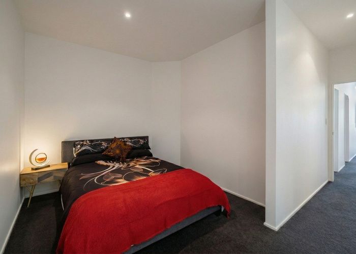  at 18 Korokoro Road, Korokoro, Lower Hutt, Wellington