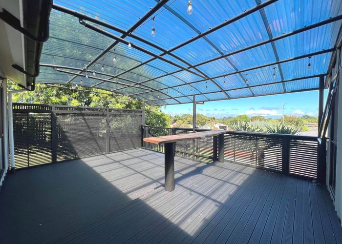  at 32 West Harbour Drive, West Harbour, Waitakere City, Auckland