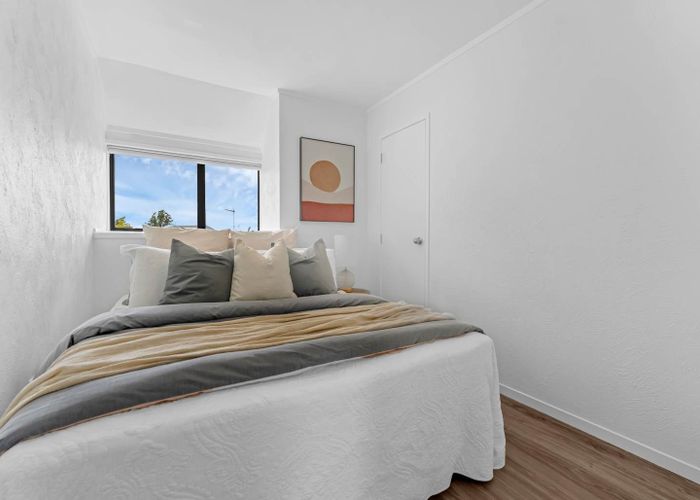  at Bucklands Beach, Manukau City, Auckland