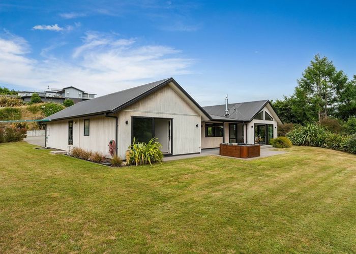  at 55 Stewart Glen, Taupo