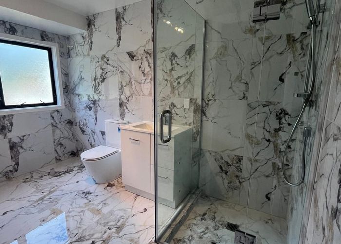  at 2/27 Derrimore Heights, Clover Park, Manukau City, Auckland