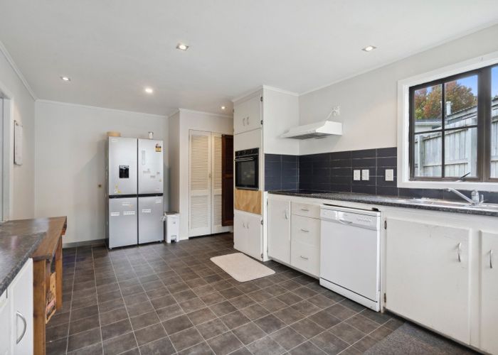  at 414 Stokes Valley Road, Stokes Valley, Lower Hutt