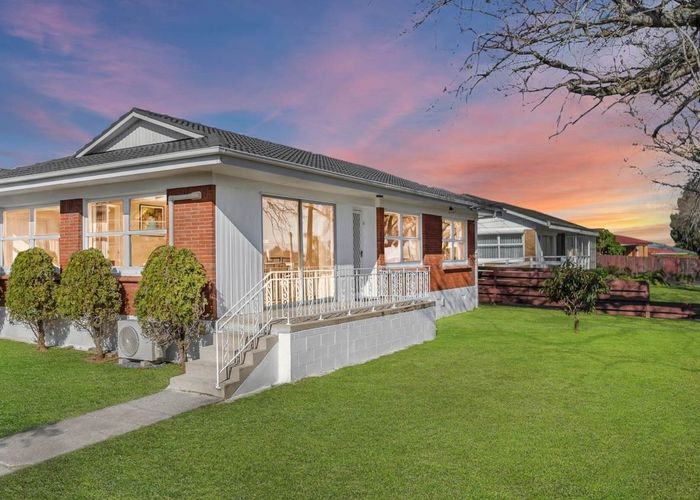  at 1/2 Lupton Road, Manurewa, Auckland