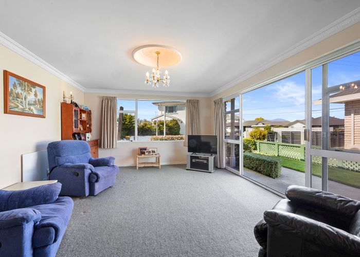 at 3 Karaka Street, Merrilands, New Plymouth