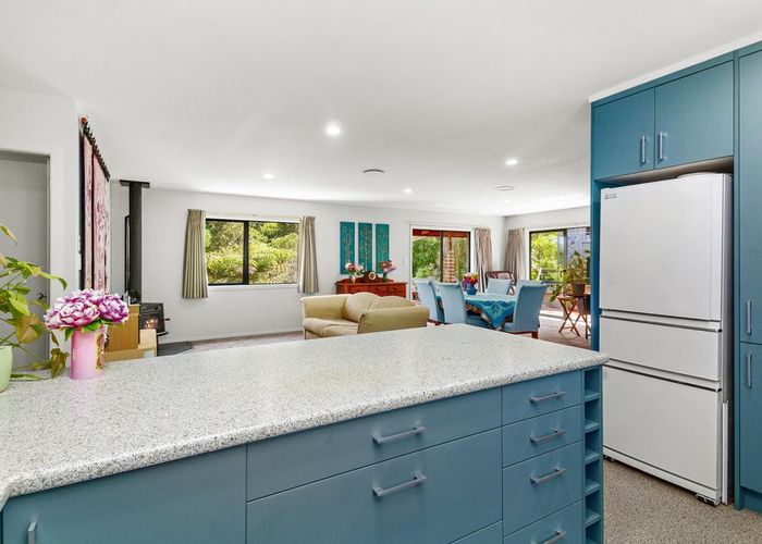  at 6 Lowry Heights, Stokes Valley, Lower Hutt, Wellington