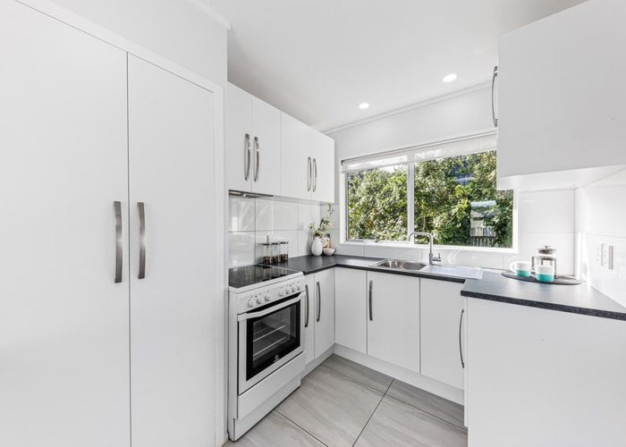  at 10/41 Anzac Road, Browns Bay, North Shore City, Auckland