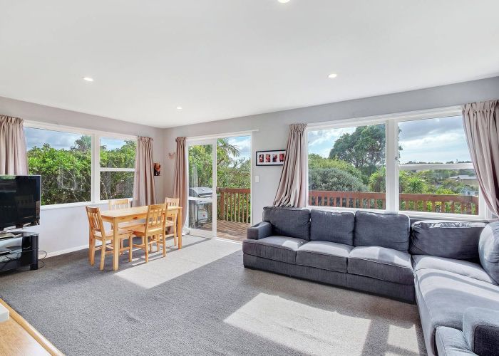  at 50 Tamahere Drive, Glenfield, North Shore City, Auckland