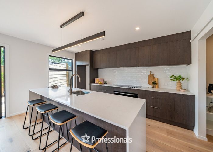  at 8 Maire Street, Woburn, Lower Hutt, Wellington