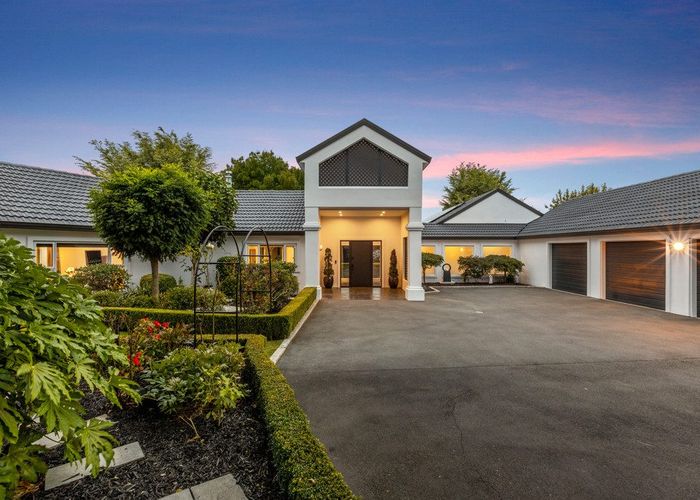  at 52 Regent'S Park Drive, CASEBROOK, CHRISTCHURCH