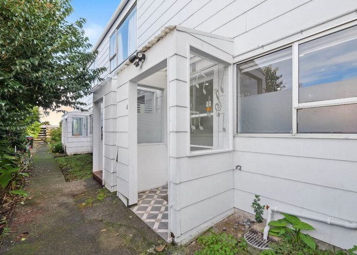  at 4/19 Harwood Road, Mount Wellington, Auckland City, Auckland