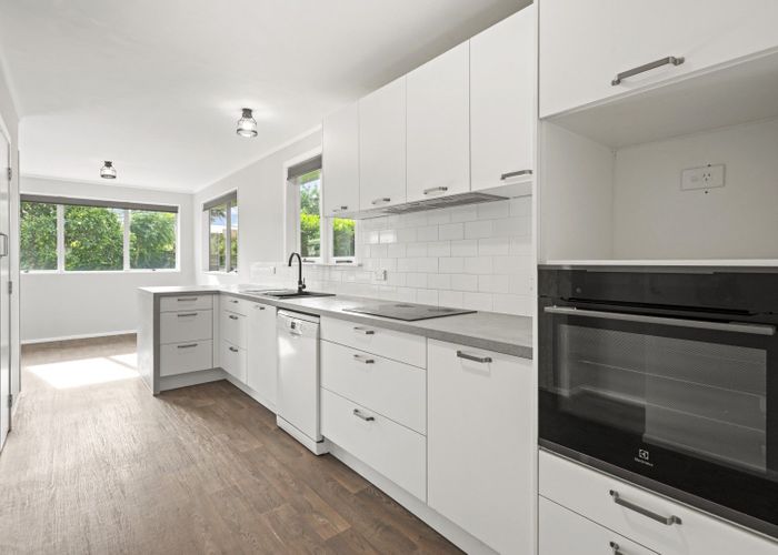  at 60 Kingswood Road, Brookfield, Tauranga