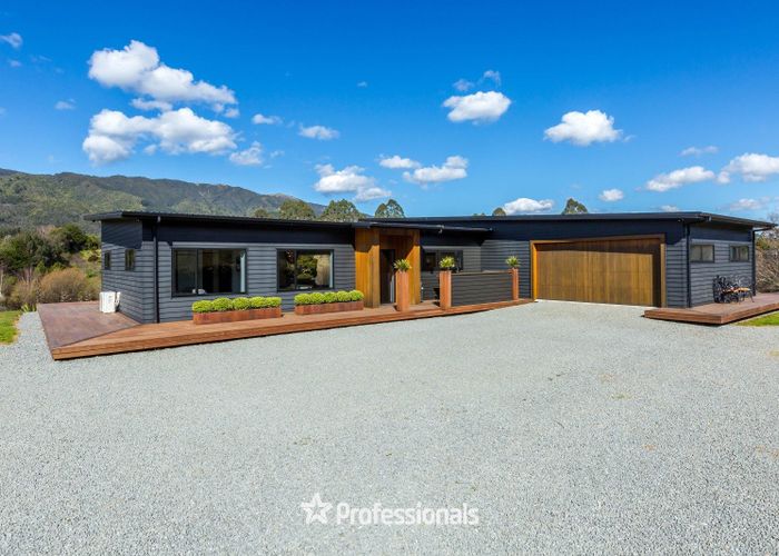  at 49 Mount Marua Drive, Maymorn, Upper Hutt, Wellington