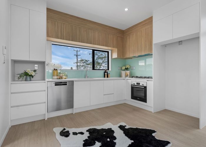  at 14E YORK ROAD, Papatoetoe, Manukau City, Auckland