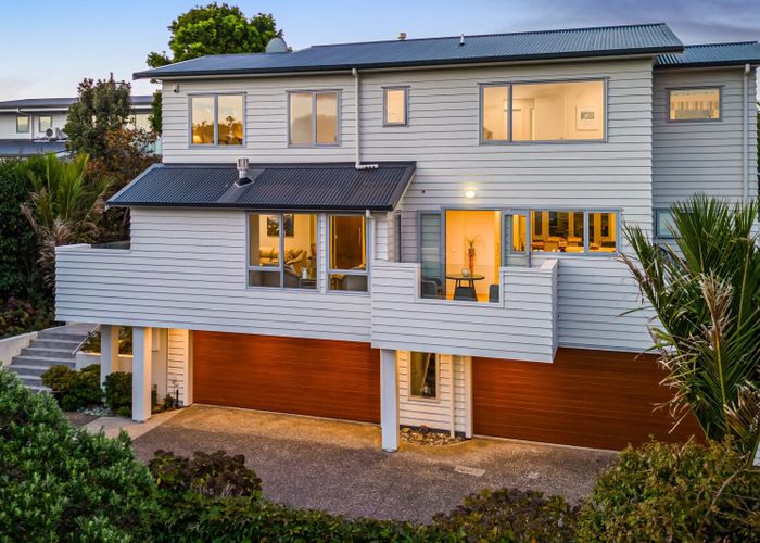  at 18A Sylvan Park Avenue, Milford, North Shore City, Auckland