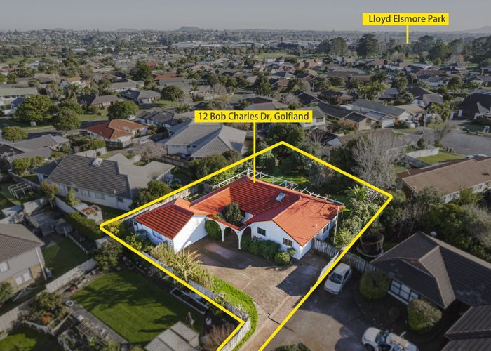  at 12 Bob Charles Drive, Golflands, Auckland