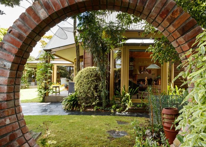  at 84 Te Awe Awe Street, Hokowhitu, Palmerston North