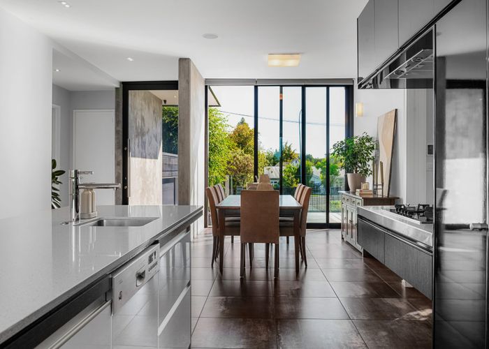  at 34 Anglesea Street, Hamilton Central, Hamilton