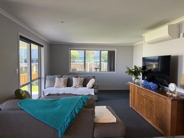  at 163 Ballintoy Park Drive, Welcome Bay, Tauranga, Bay Of Plenty