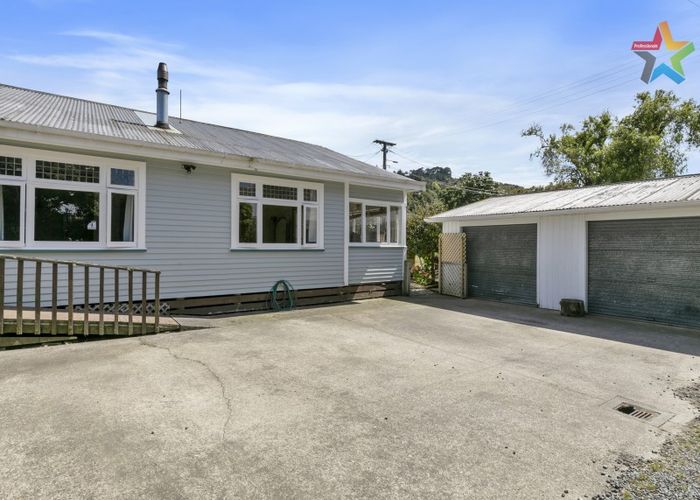  at 8 Edwin Street, Belmont, Lower Hutt