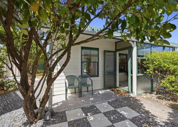  at 2/70 Whiteley Street, Moturoa, New Plymouth, Taranaki