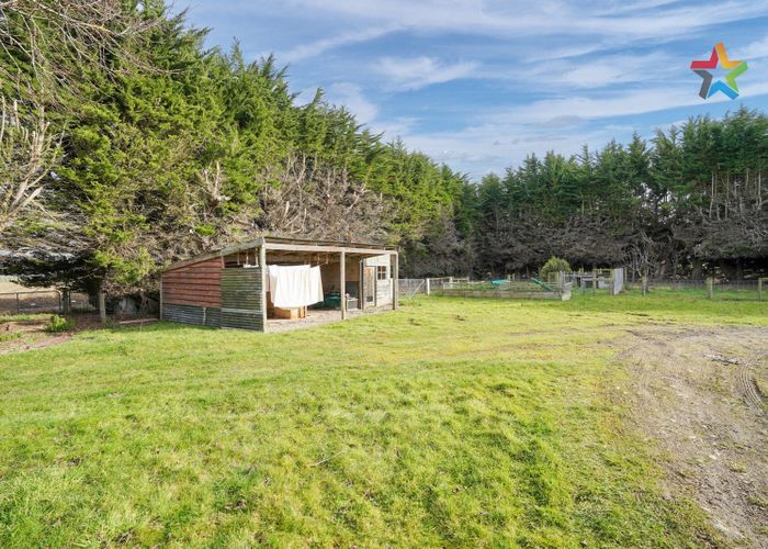  at 98 Tramway Road East, Edendale