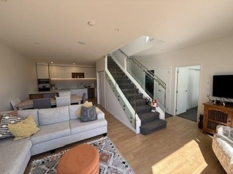  at 905E East Coast Road, Northcross, North Shore City, Auckland