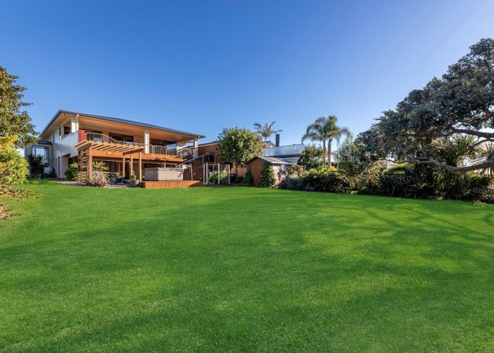  at 33  Pohutukawa Road, Beachlands, Manukau City, Auckland
