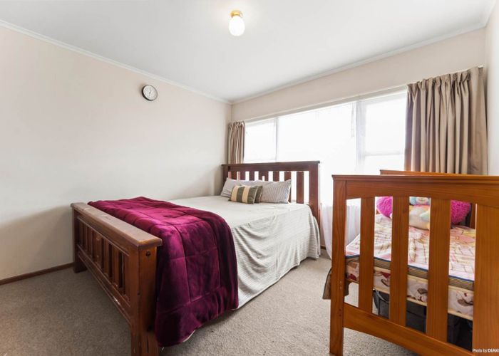 at 39 Manhattan Heights, Glendene, Waitakere City, Auckland