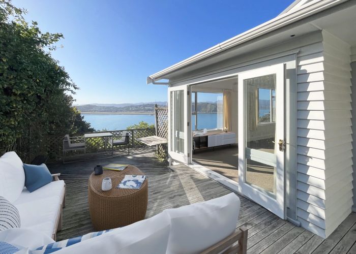  at 24 Hungerford Road, Lyall Bay, Wellington