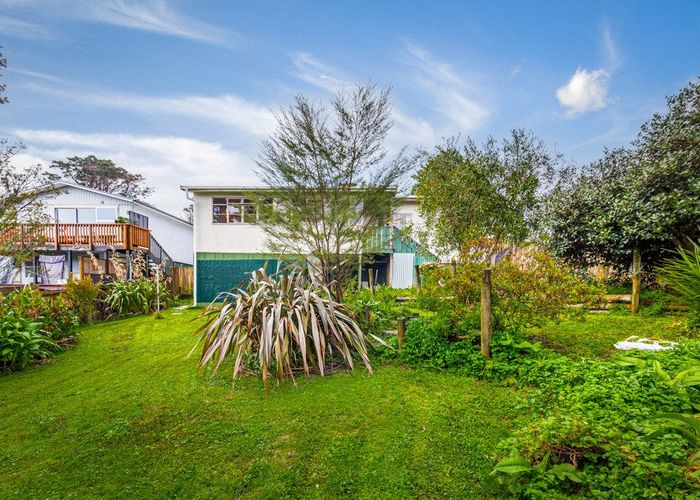  at 16 Puketaha Road, Swanson, Auckland