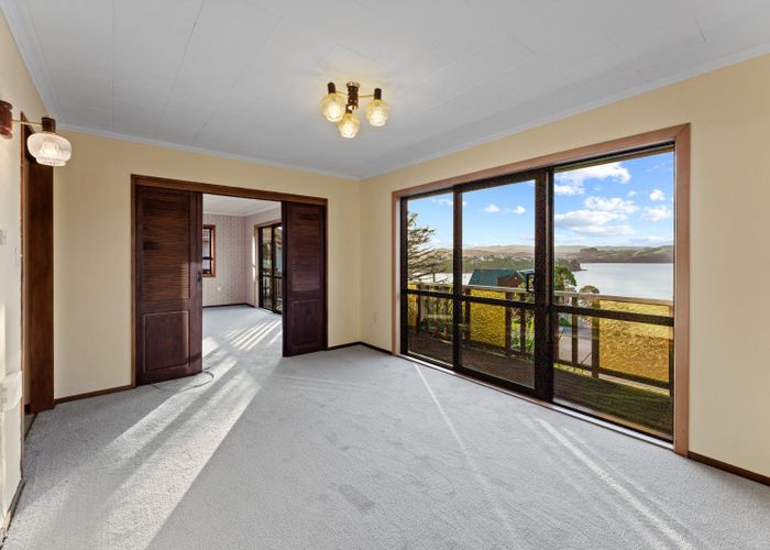  at 40 Bosun Terrace, Whitby, Porirua