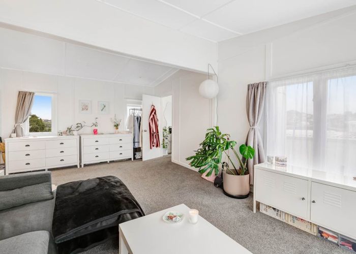  at 1305 Whangaparaoa Road, Army Bay, Whangaparaoa
