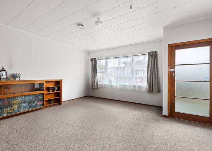  at 2/210A Grove RD, Mayfair, Hastings