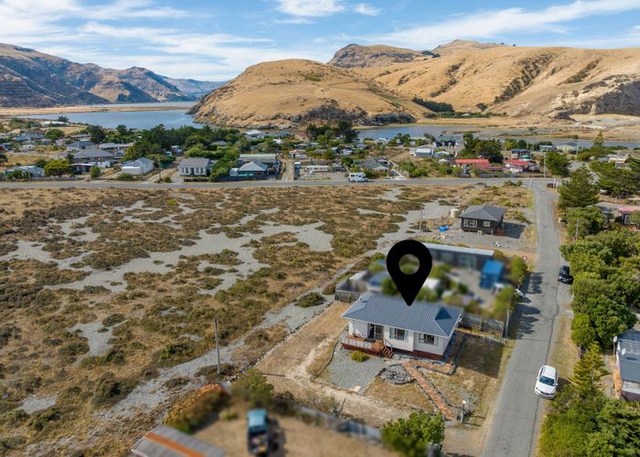  at 12 Hillview Road, Birdlings Flat, Little River