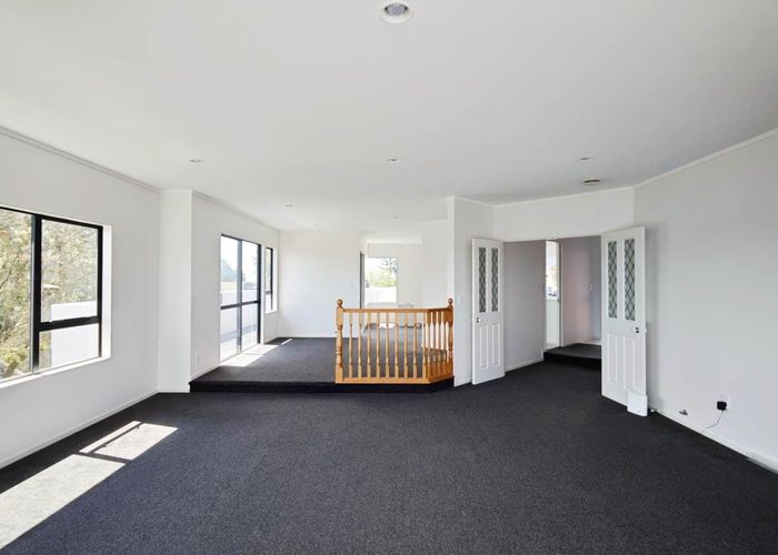  at 58 Sunset Road, Unsworth Heights, North Shore City, Auckland