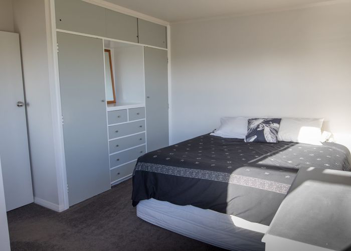  at 37 Mason Street, New Lynn, Waitakere City, Auckland