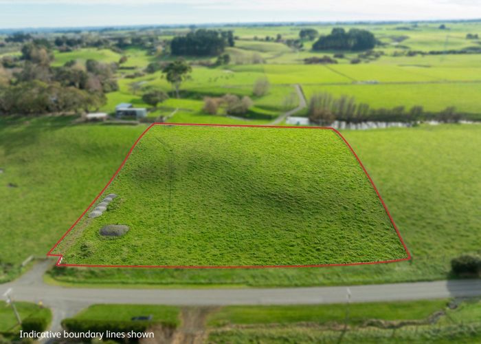  at 211 Hendersons Line, Kelvin Grove, Palmerston North, Manawatu / Whanganui