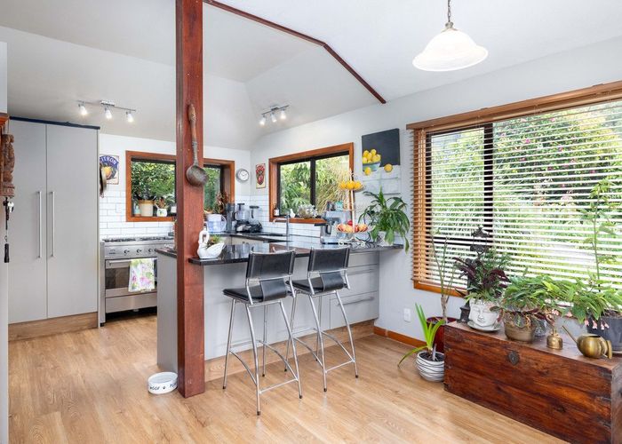  at 125 Main Road, Lyttelton