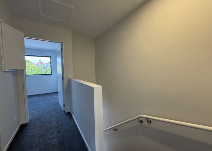  at 8/42 Brandon Road, Glen Eden, Waitakere City, Auckland