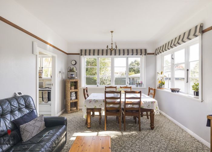  at 3 Park Road, West End, Palmerston North