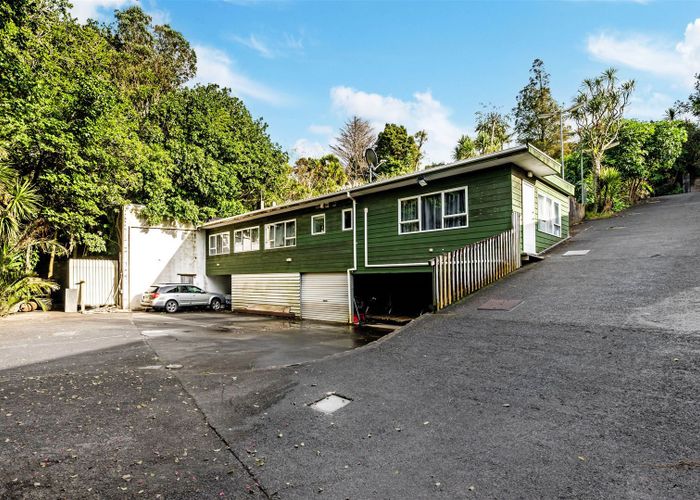  at 323 Glenfield Road, Glenfield, Auckland