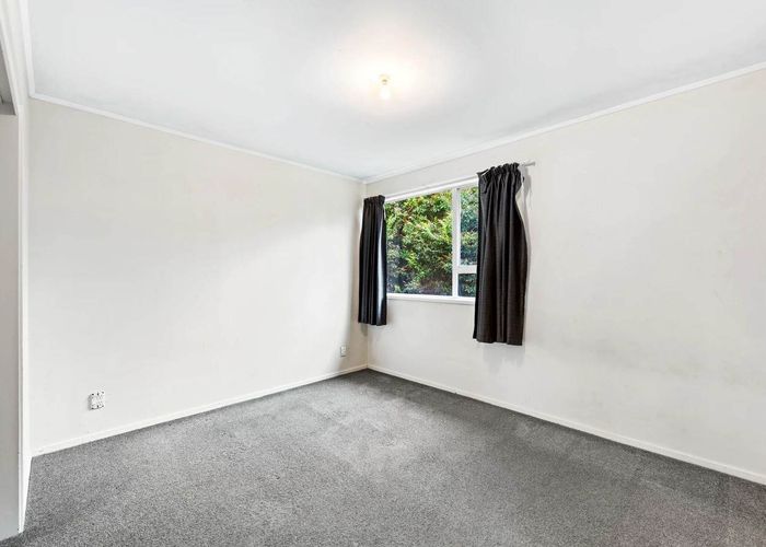  at 6 Smedley Street, Manurewa, Auckland