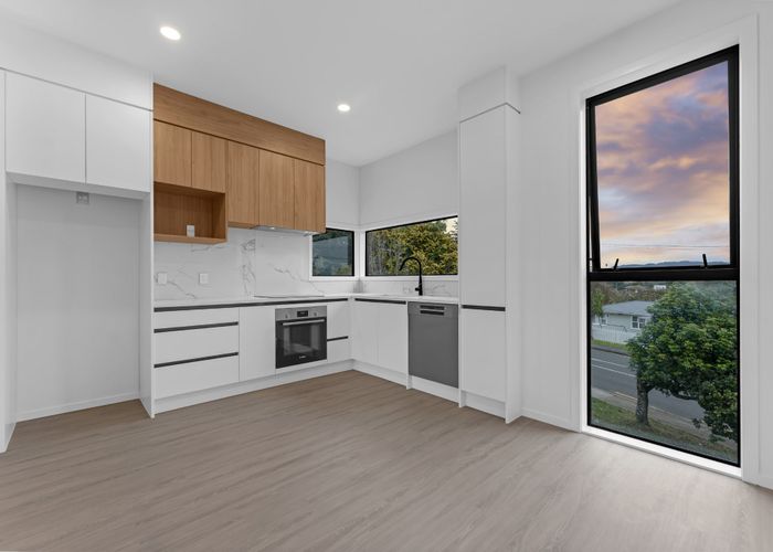  at 4/128 Vodanovich Road, Te Atatu South, Waitakere City, Auckland