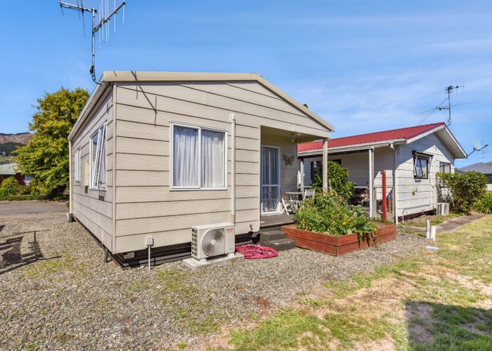  at 3 Birchwood Grove, Richmond