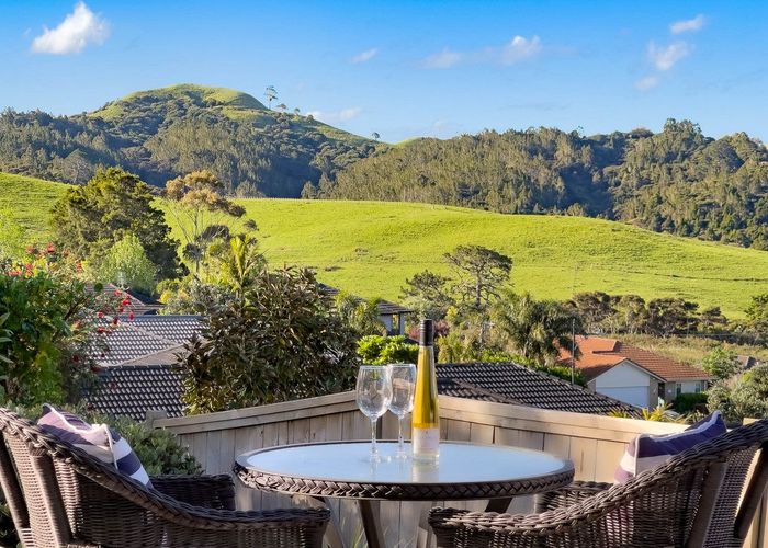  at 12 Fendalton Place, Hatfields Beach, Orewa