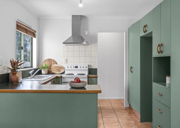 at 1132B Papamoa Beach Road, Papamoa Beach, Papamoa