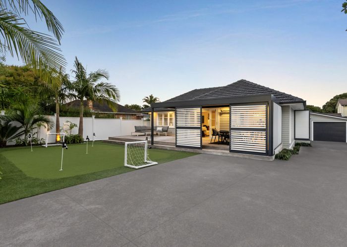  at 76 Neil Avenue, Te Atatu Peninsula, Waitakere City, Auckland