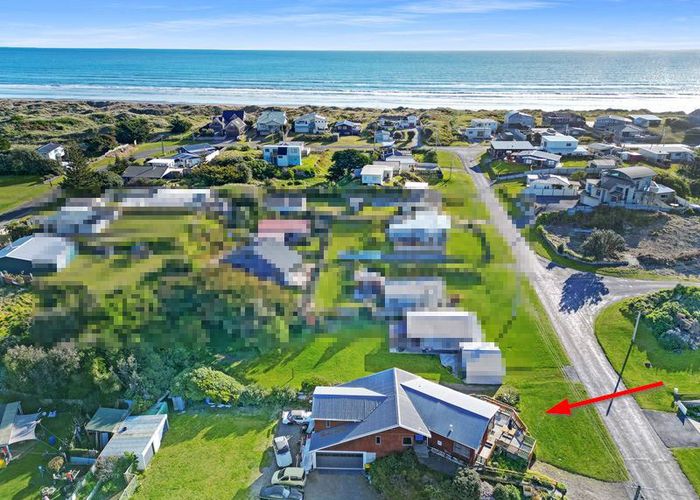 For sale 4 Trafalgar Street, Foxton Beach, Horowhenua, Manawatu